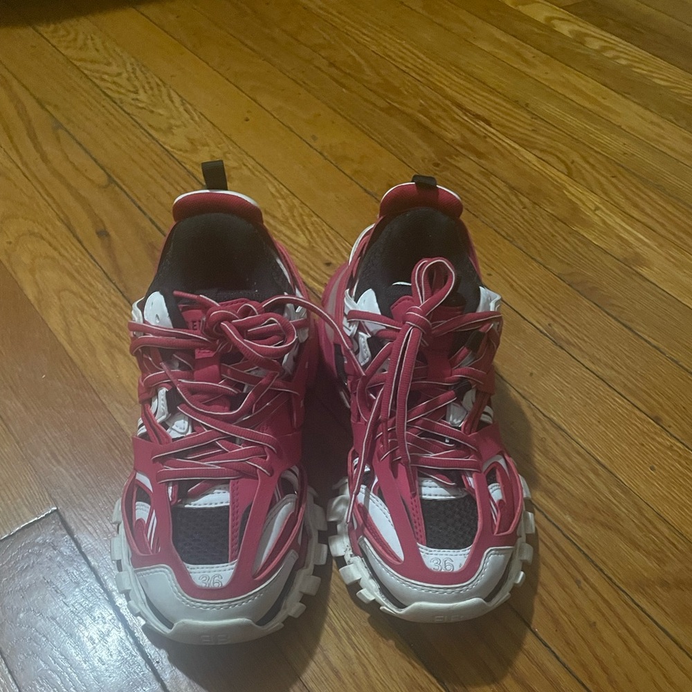 BALENCIAGA WOMENS TRACK SNEAKER